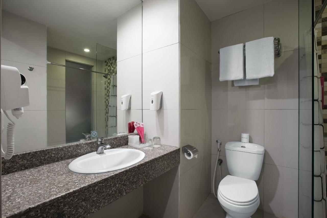 Favehotel Simpang Lima - Semarang Exterior foto