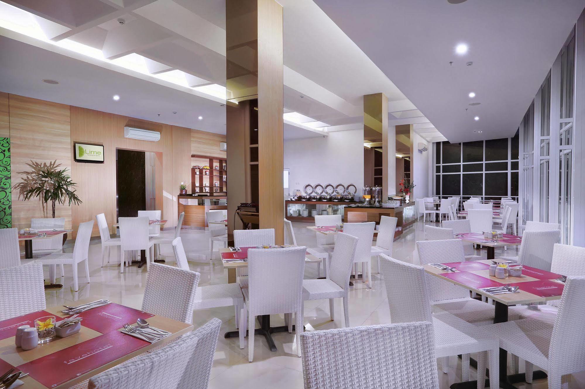 Favehotel Simpang Lima - Semarang Exterior foto
